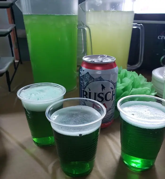 creative green drinks for the seniors to enjoy
