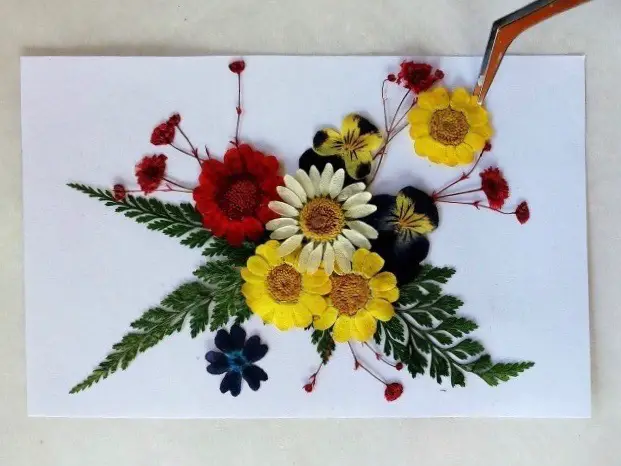 Artwork using flowers