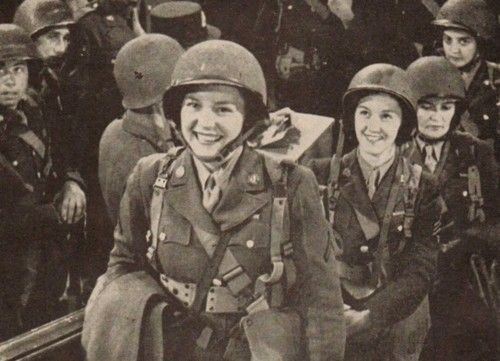 women soldier
