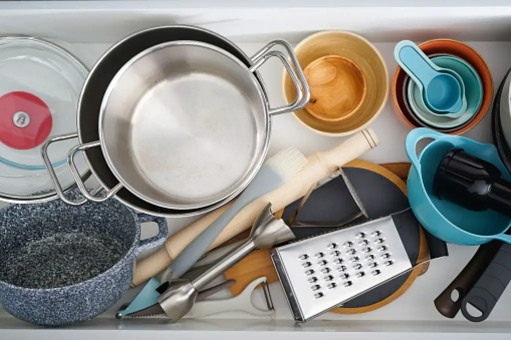 Spoons, measures, bowls used for the my kitchen rules activity