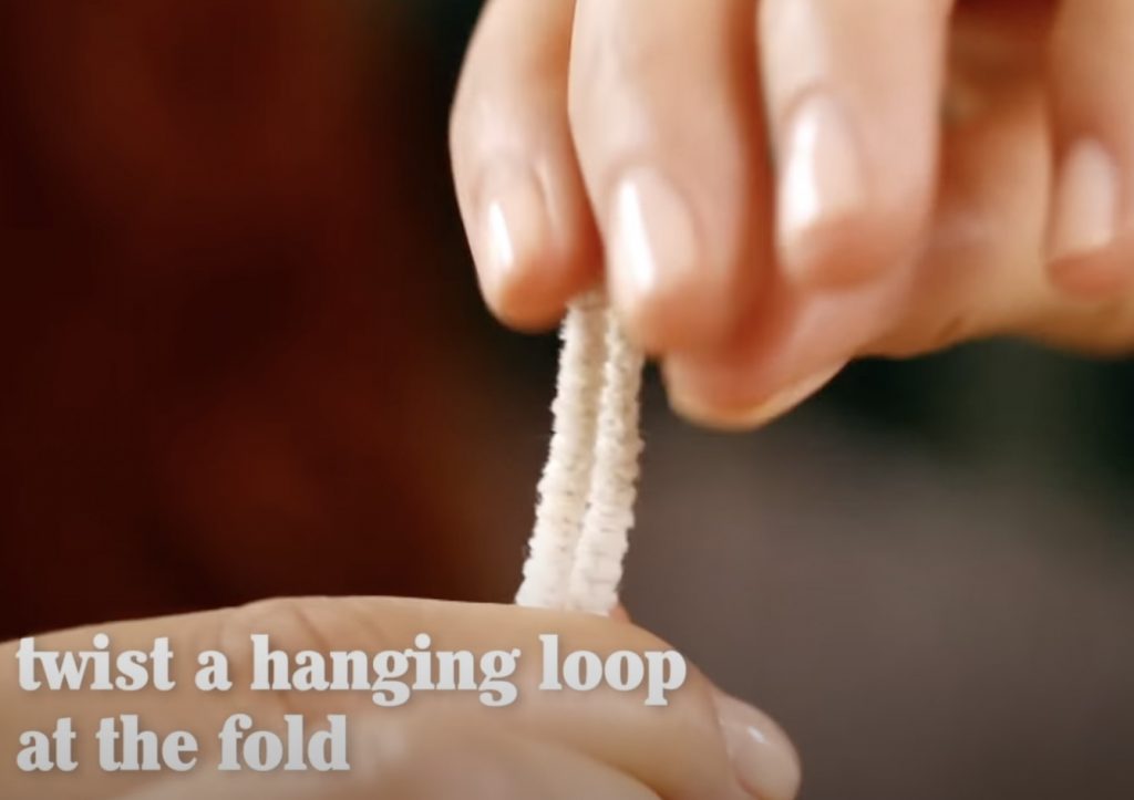 Folding pipe cleaner to create tree structure